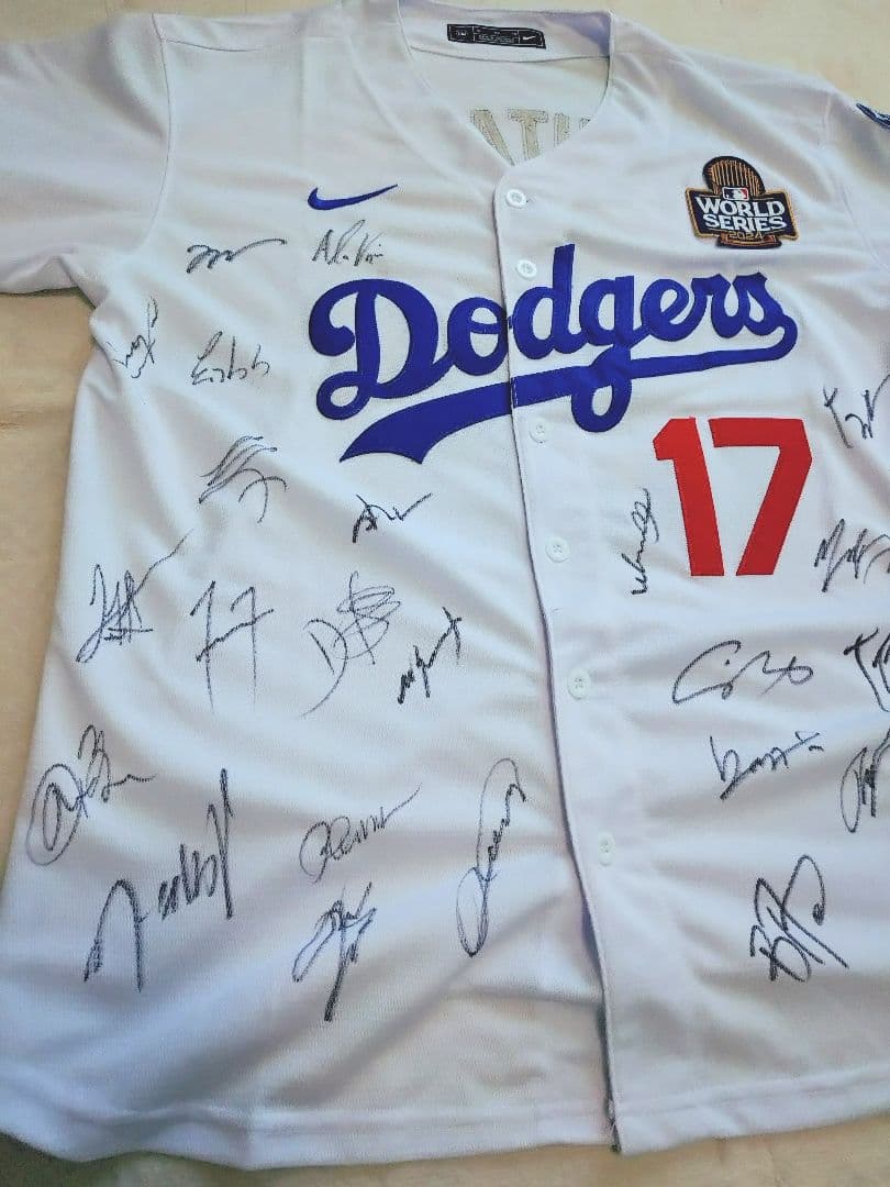 ロサンゼルスドジャース サイン入りユニフォーム 大谷翔平 山本由伸 他