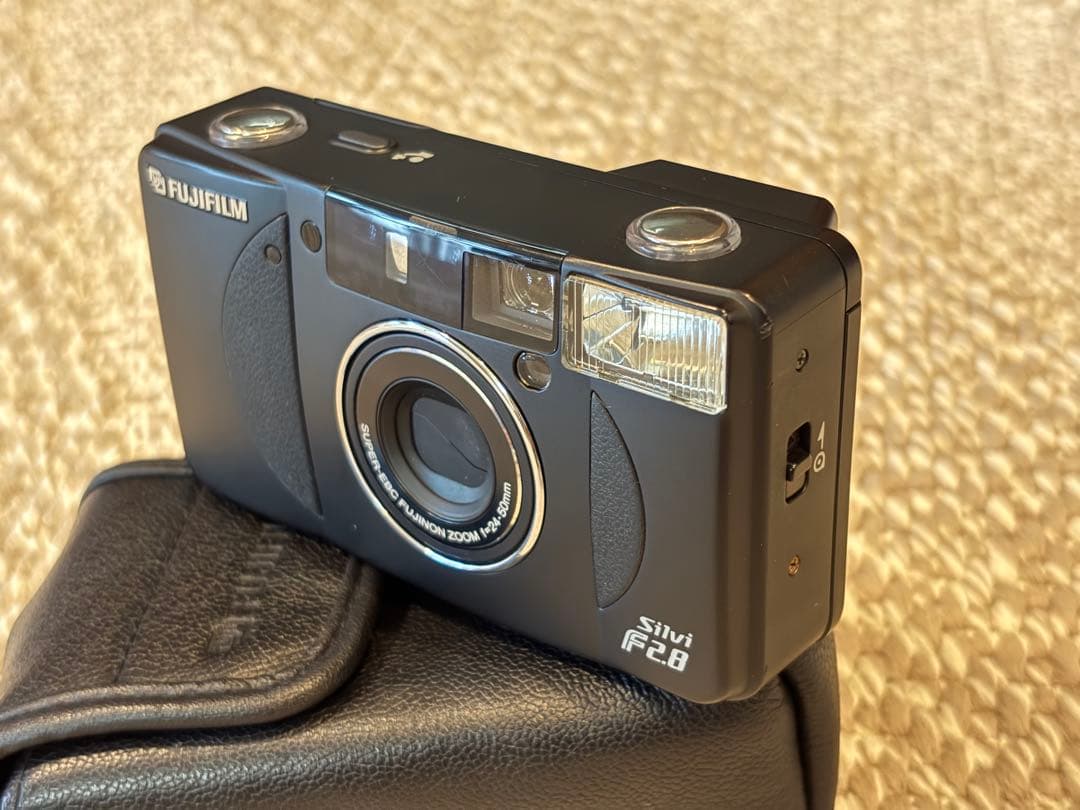 FUJIFILM Silvi F28 フィルムカメラ完動美品