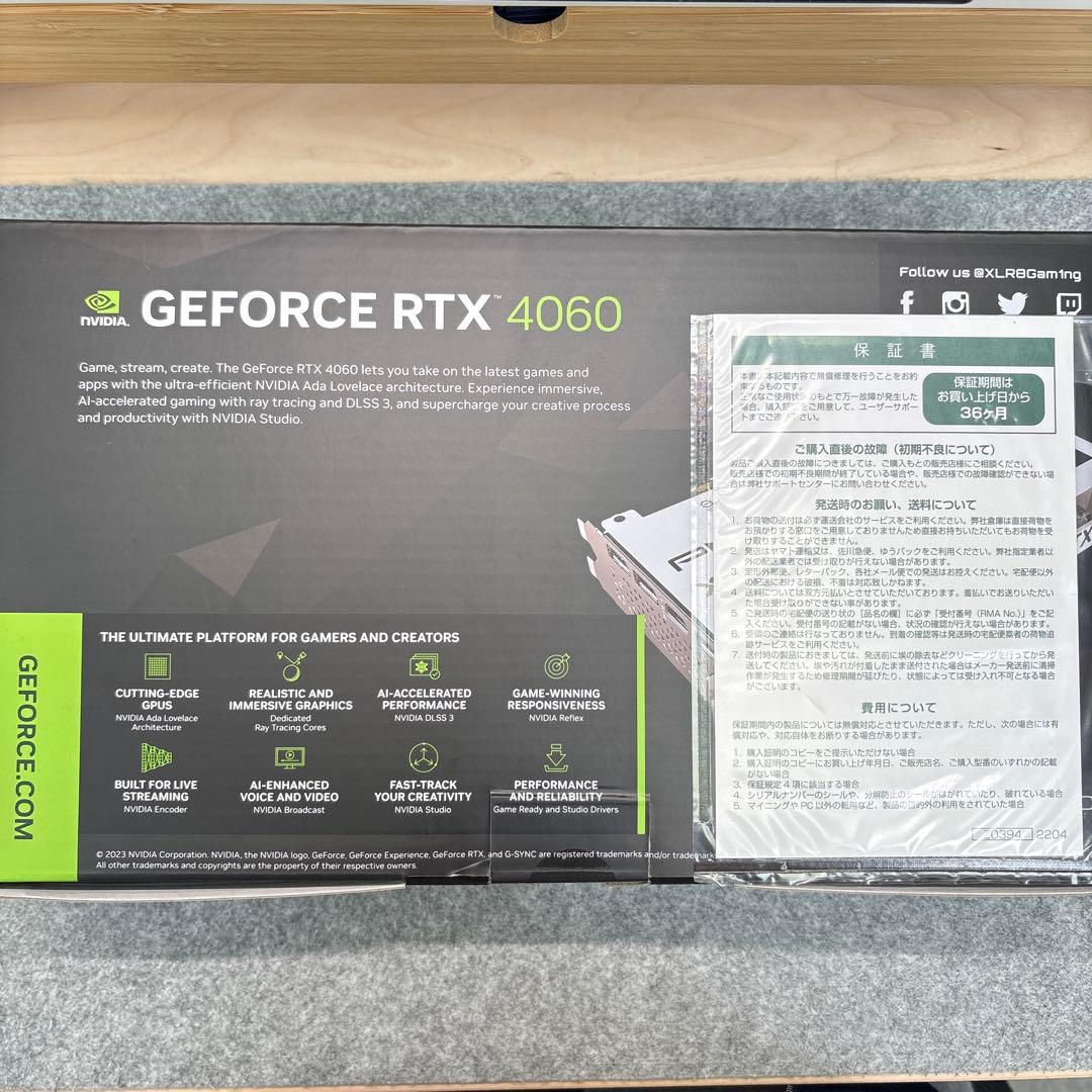 PNY GeForce RTX 4060 8GB ホワイトエディション
