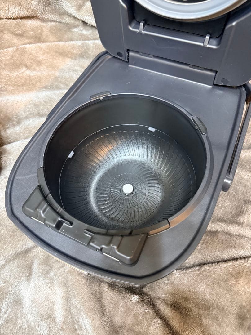 IRIS OHYAMA 炊飯器　5.5合炊き　RC-PDA50 2024年製