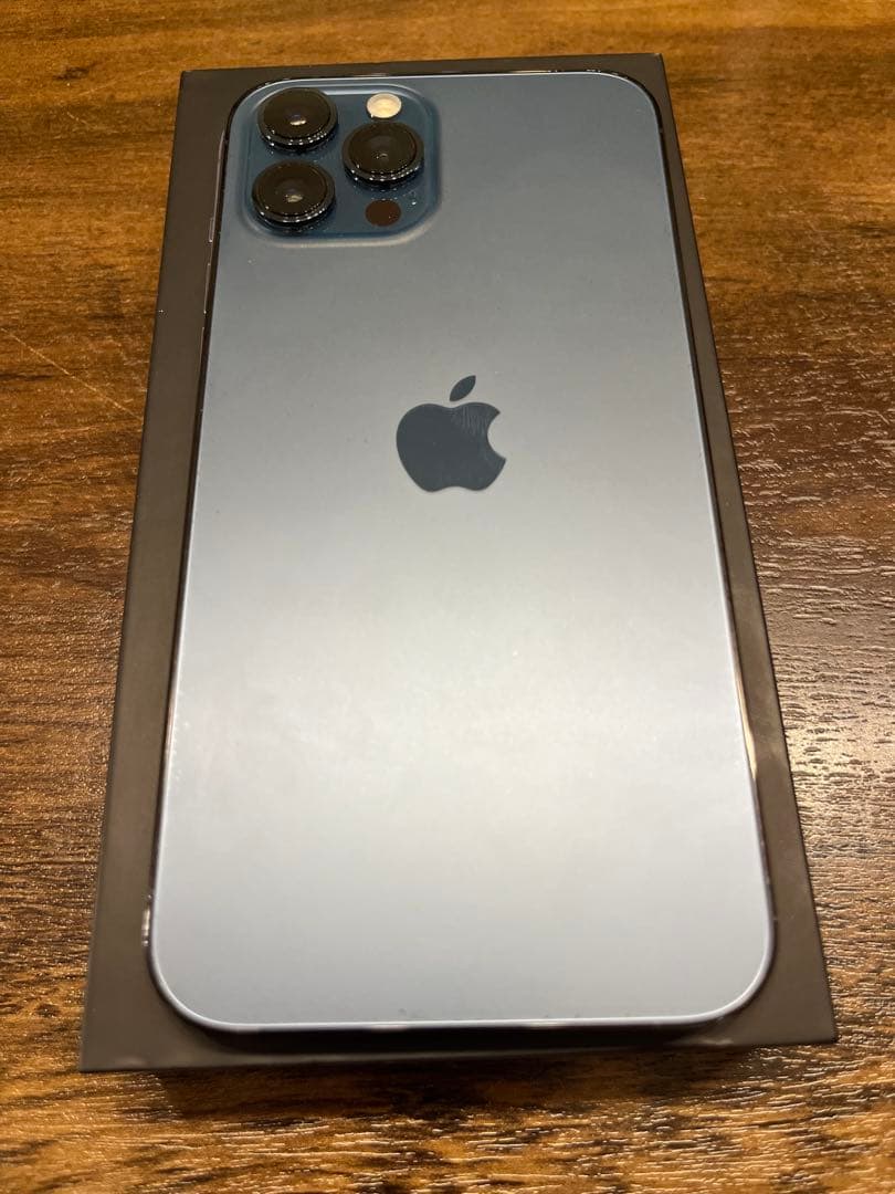 iPhone12 pro max 256GB 美品　Apple SIMフリー