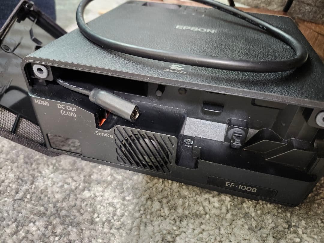 EPSON Dreamio ドリーミオプロジェクター EF100Bホームシアター