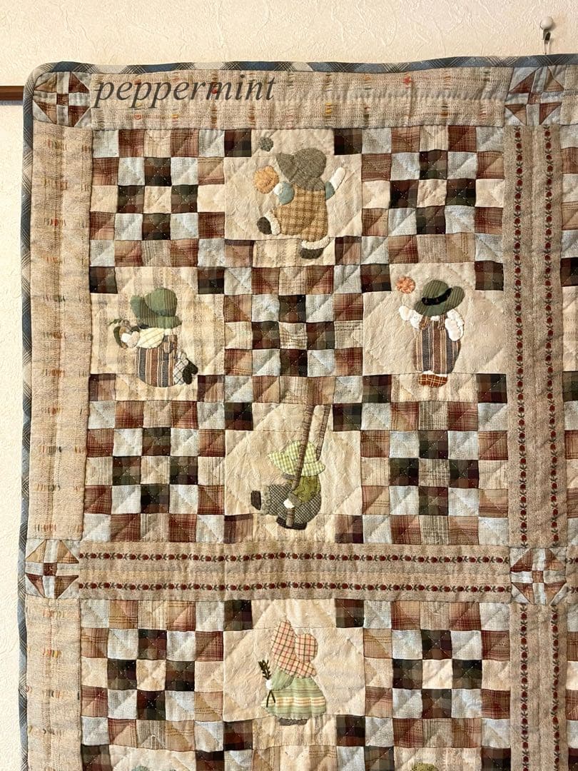 スーちゃんのタペストリー　パッチワークタペストリーパッチワークキルトタペストリー