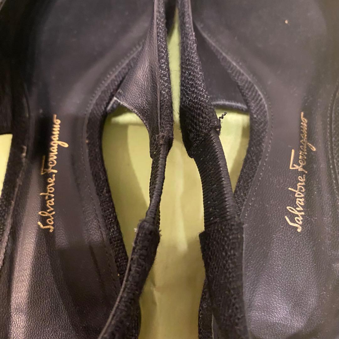 R*!様 【極美品】フェラガモFerragamo スリングバックシューズ 黒 2