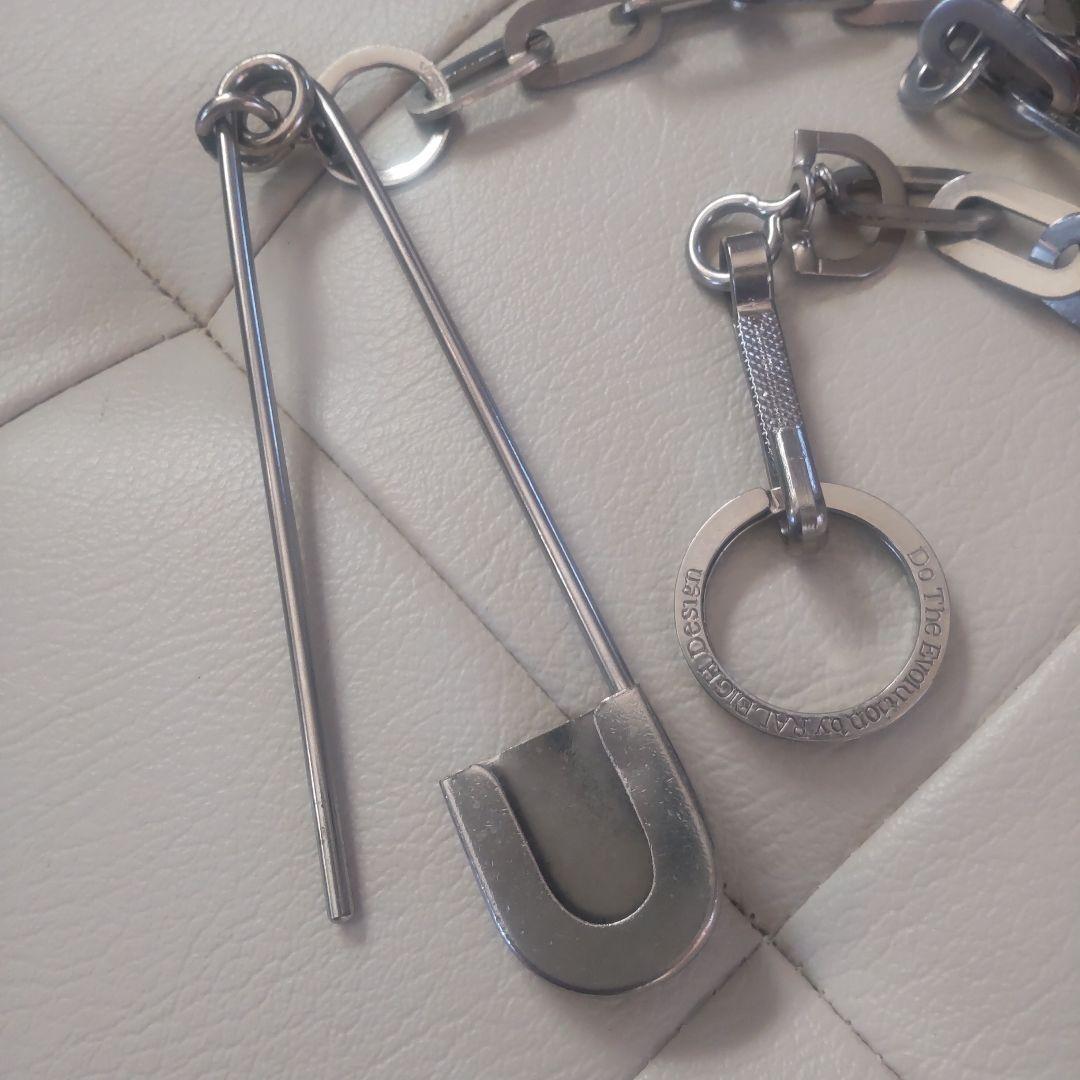 RALEIGH・安全ピン型ウォレットチェーン