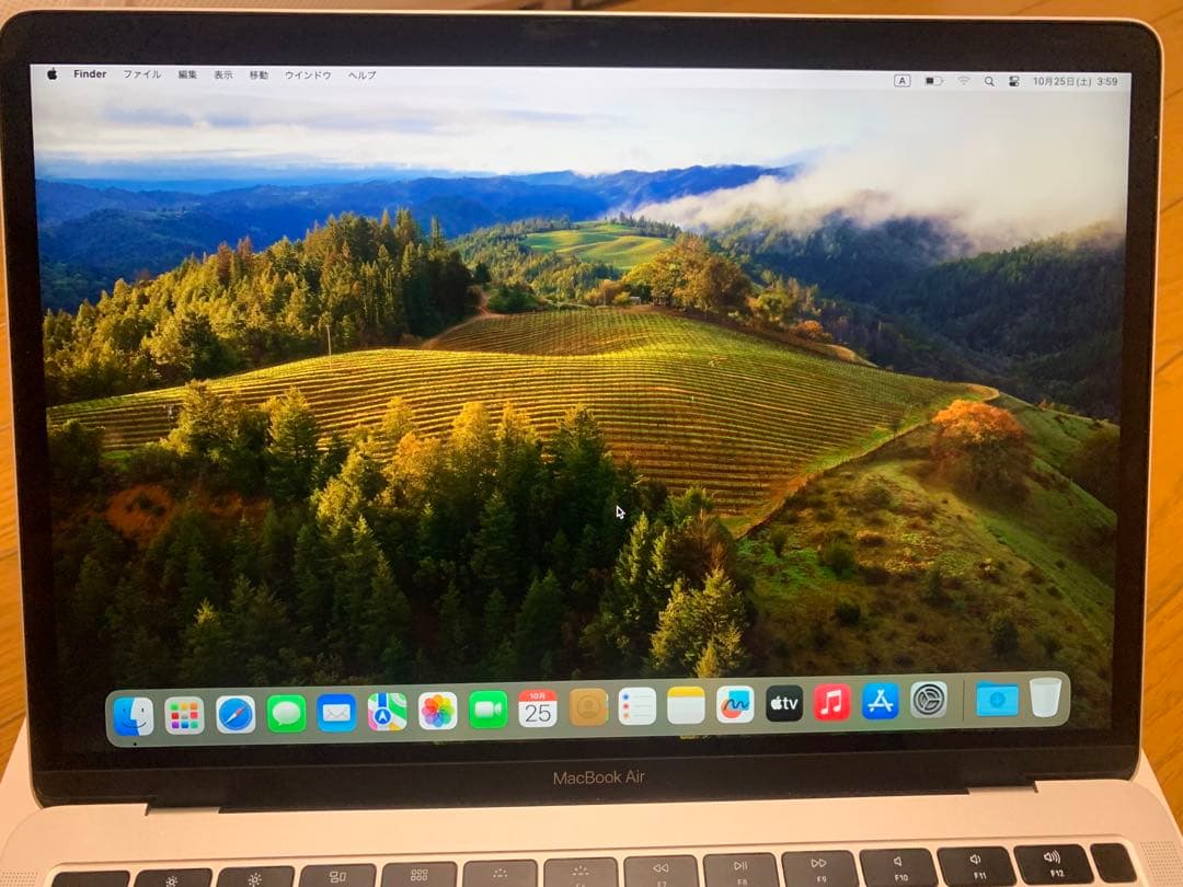 MacBookAir2018モデル128GBシルバー 充電器箱付充放電172回