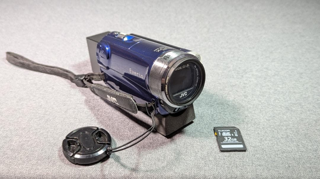 ★JVC GZ E565-A★FHDビデオカメラ★バッテリ2個　SD32GB付き