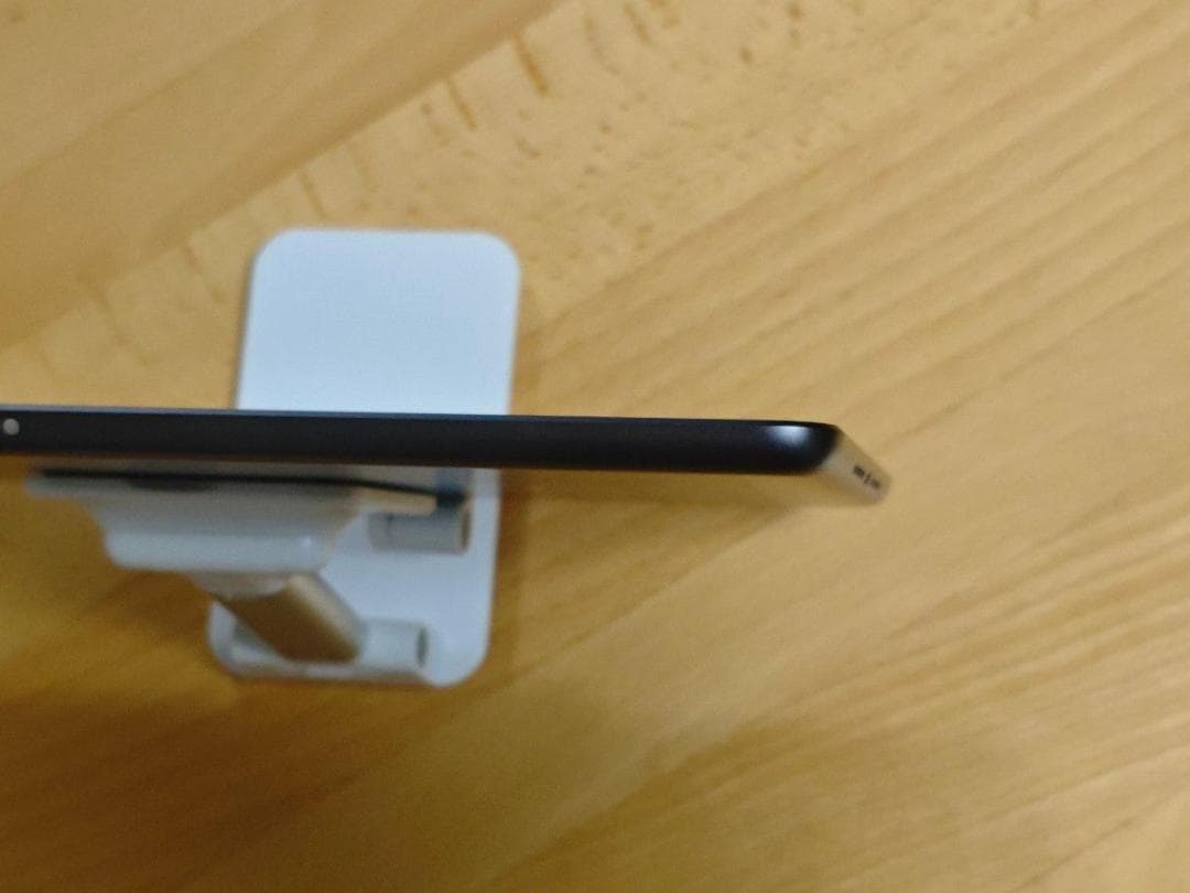 iPad 第9世代 64GB Wi-Fiモデル スペースグレイ