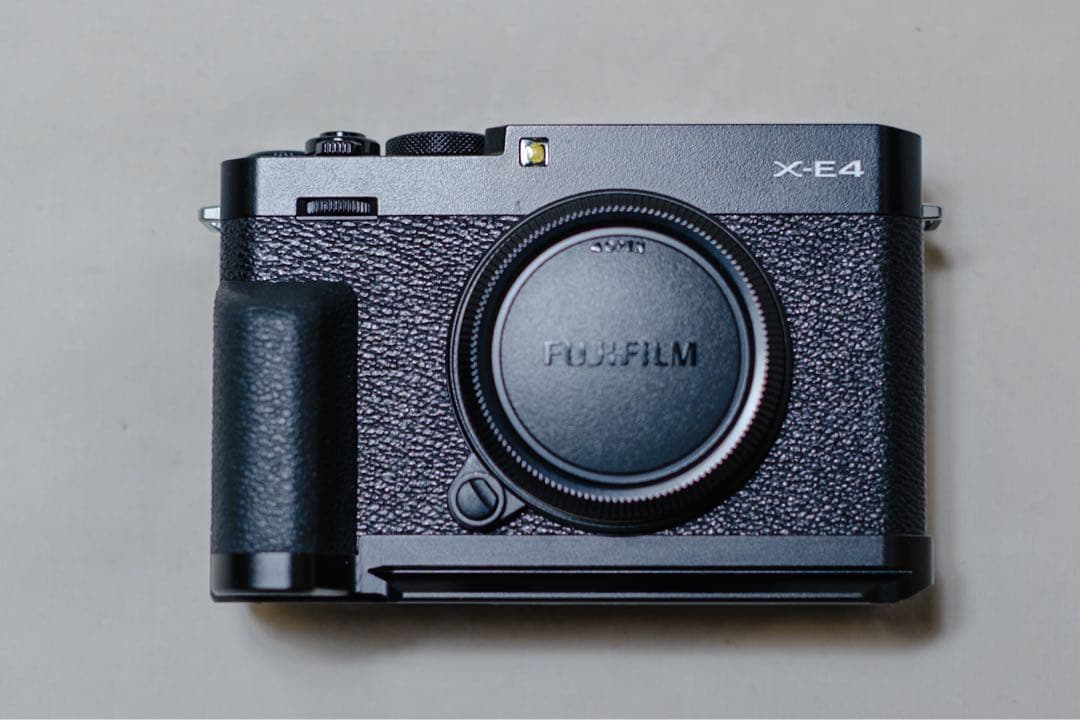 FUJIFILM X-E4 ミラーレスカメラ
