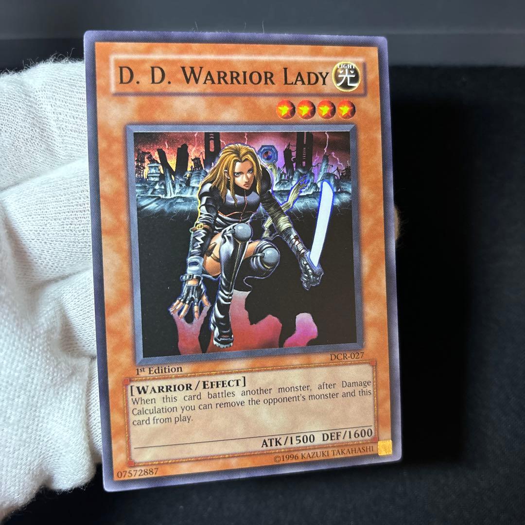 【希少・美品-】異次元の女戦士 英語版 DCR 1st スーパー