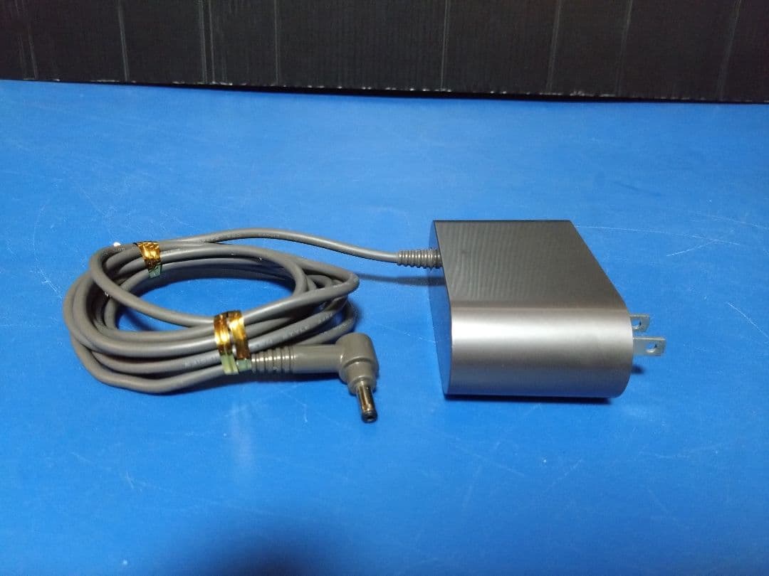 早い者勝ち！！V10 SV-12 サイクロン式コードレスクリーナー弱モード65分