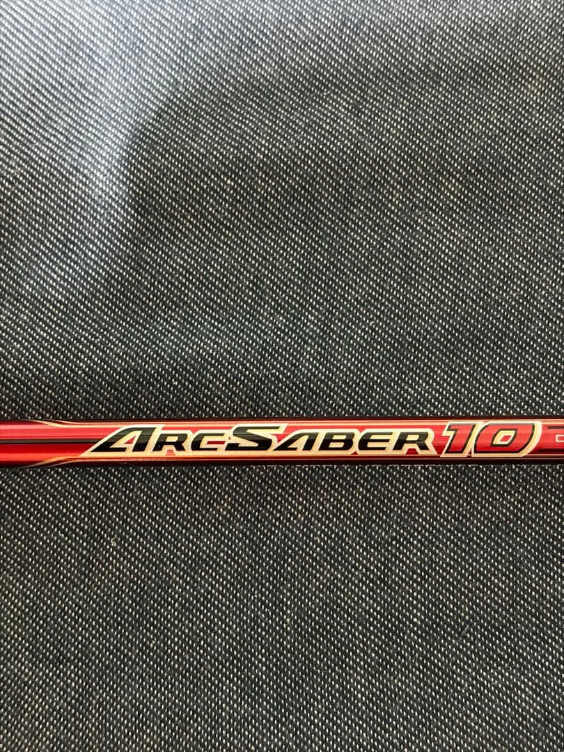 ヨネックスバドミントンラケット　アークセイバー10 3ug5 送料込み