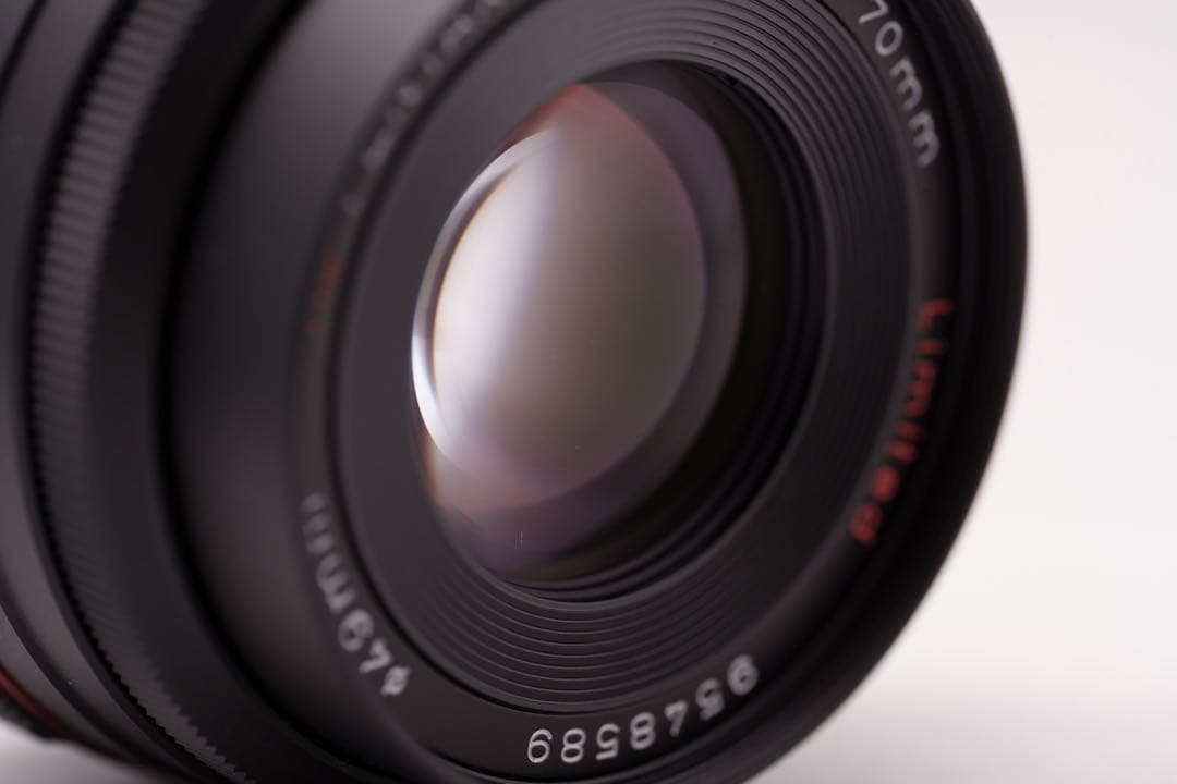 PENTAX HD DA 70mm F2.4 Limited ブラック