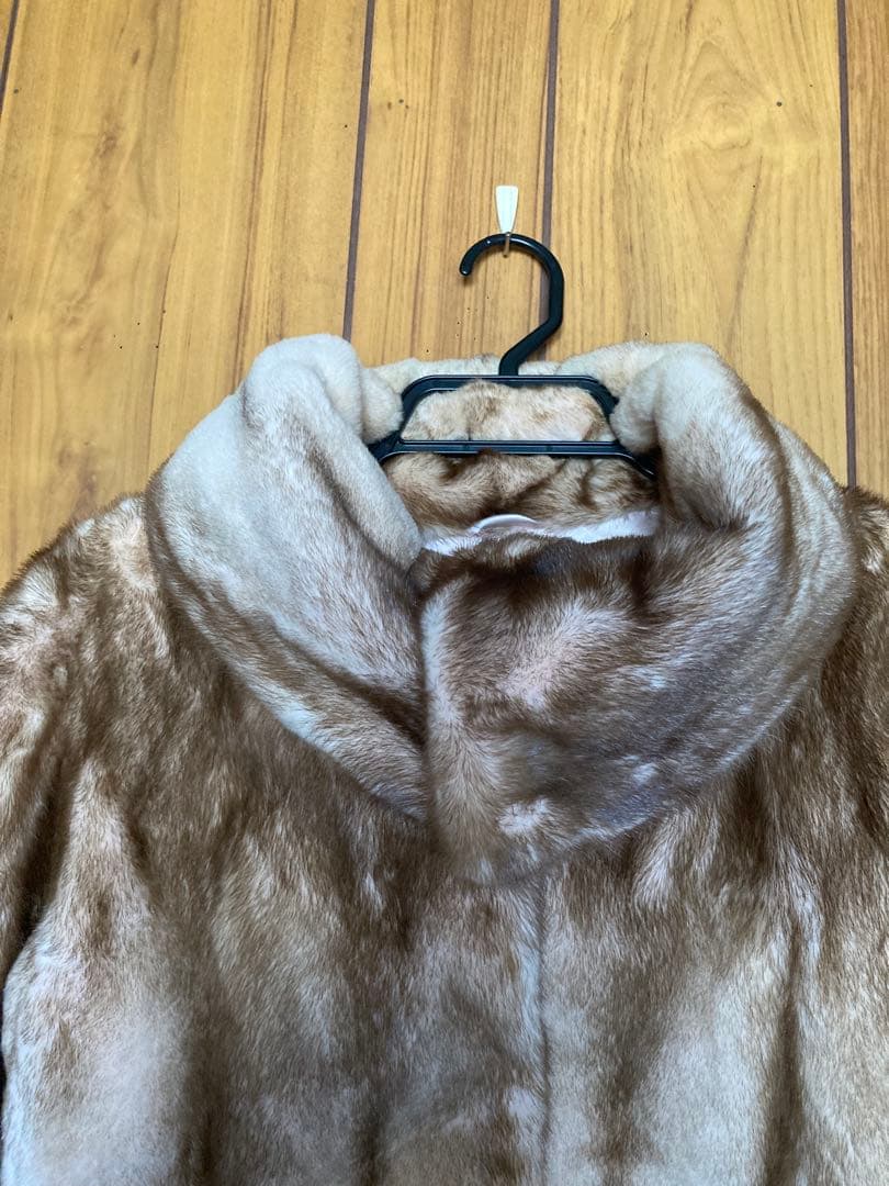 ミンク　ピンクファーコート ショート丈 大きな襟