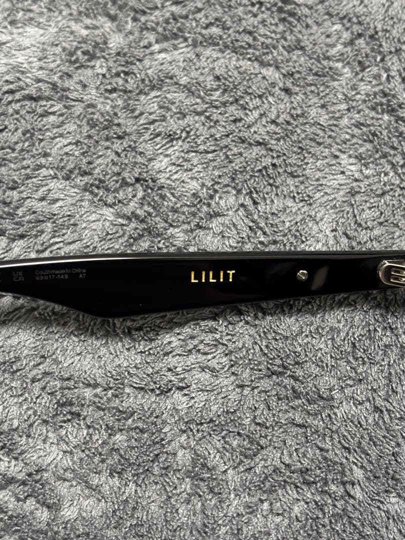 GENTLE MONSTER LILIT グリーン　正規品　付属品、ショッパー付
