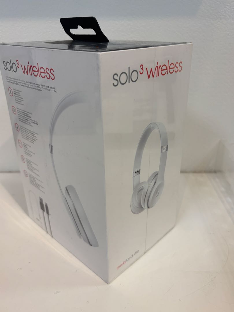 beats solo3 wireless サティンシルバー【新品、未開封】