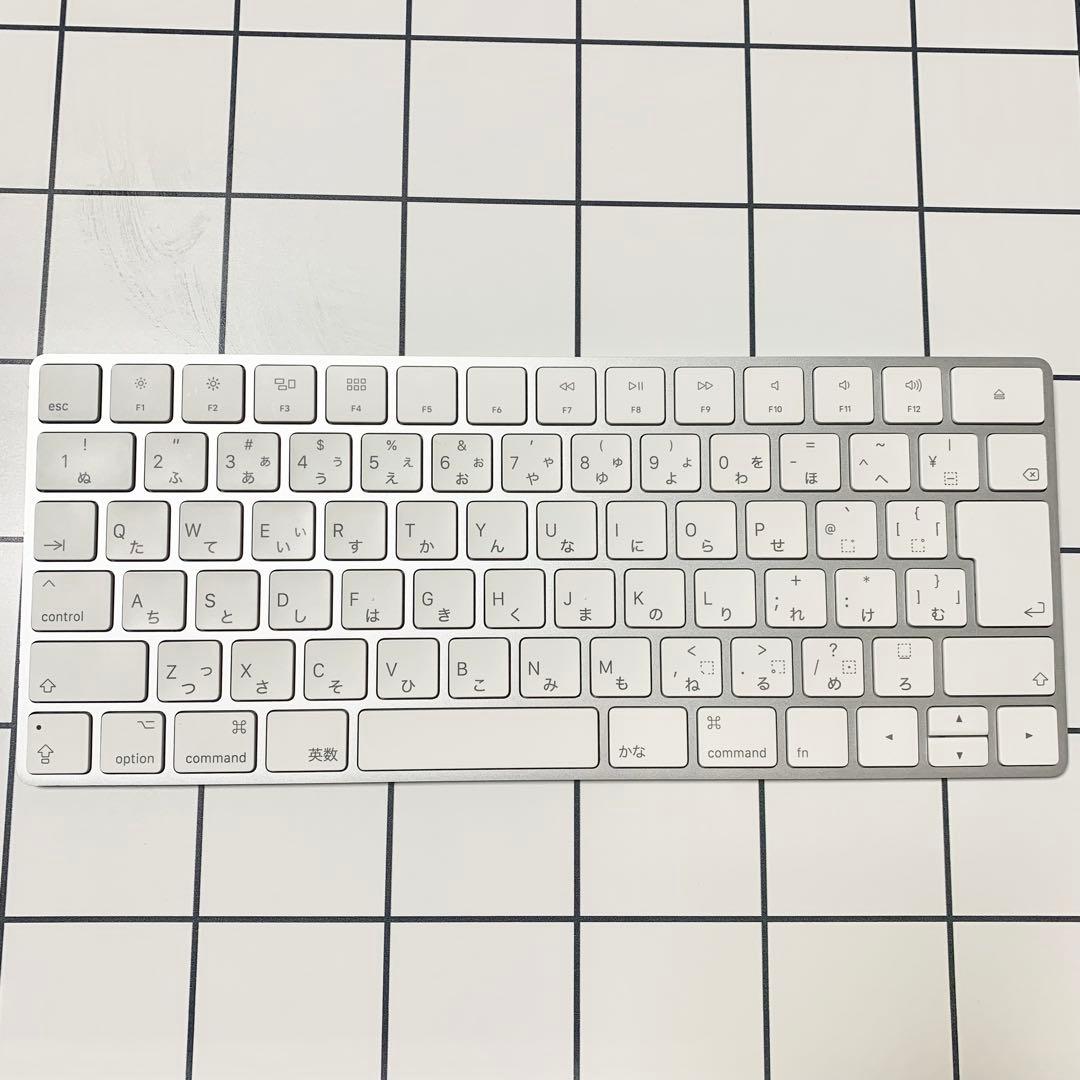 Apple iMac (21.5-inch, 2017) 本体