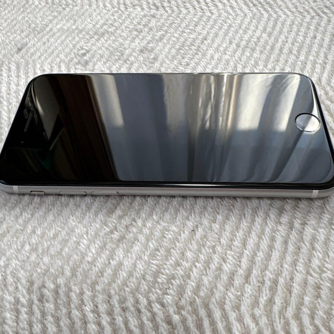 iPhone SE (第２世代) ホワイト