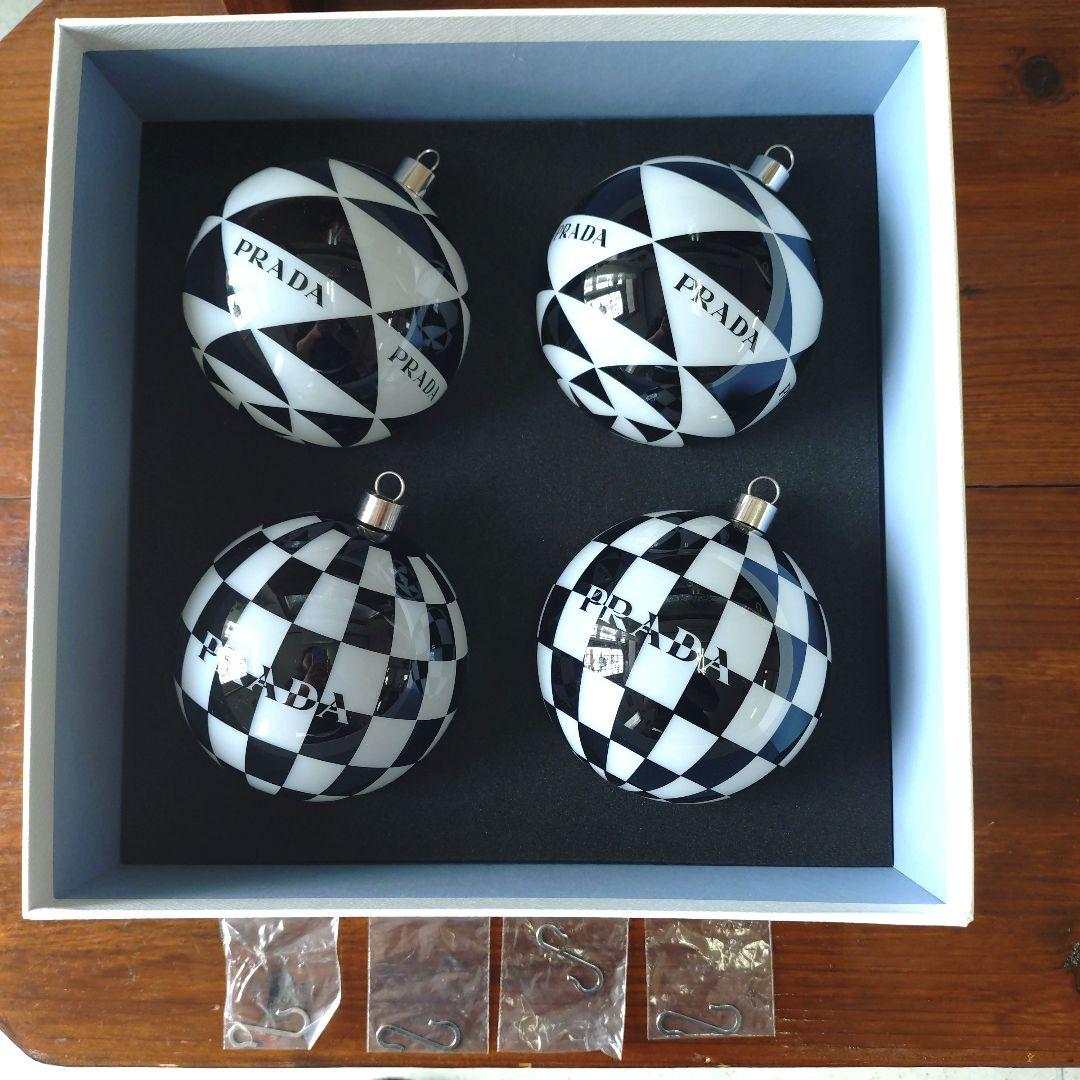 PRADA 白黒チェッカーオーナメント 4個セット