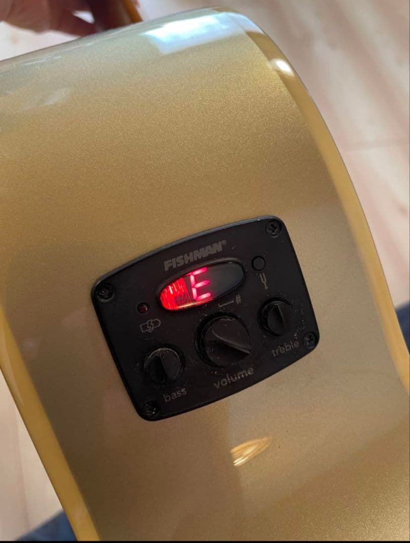 Fenderエレアコ　シャンパンゴールド