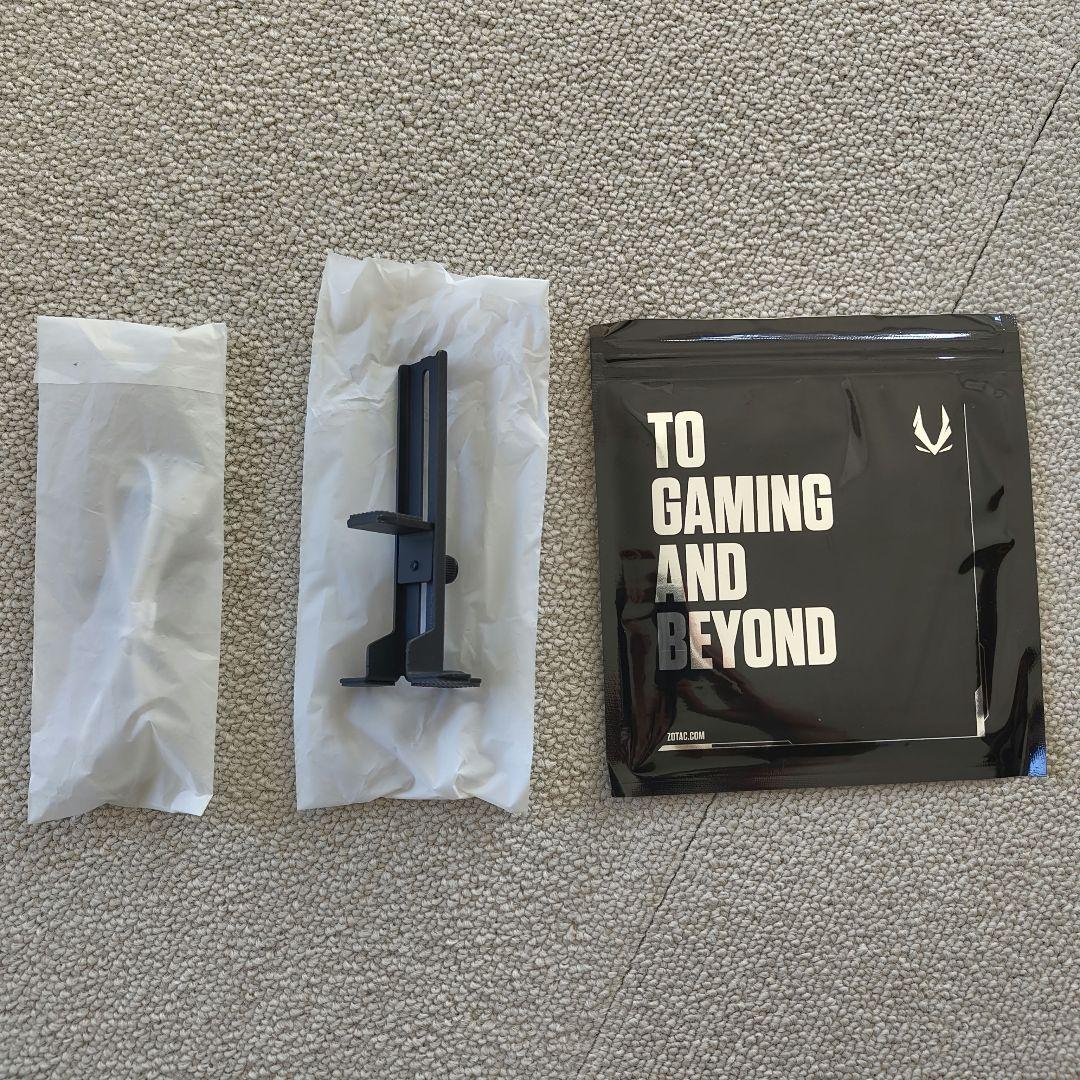 RTX 5090 ジャンク ZOTAC 白色 基盤付き!GPUコア/VRAM無し