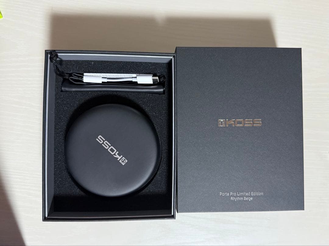 KOSS Porta Pro ヘッドフォン ベージュ