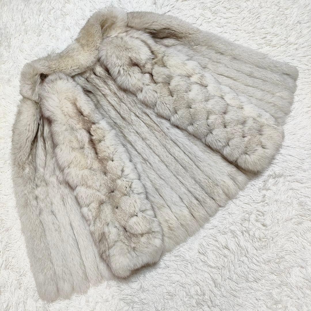 palody　毛皮コート　フォックスファー　本毛皮　ホワイト系　ボリューム