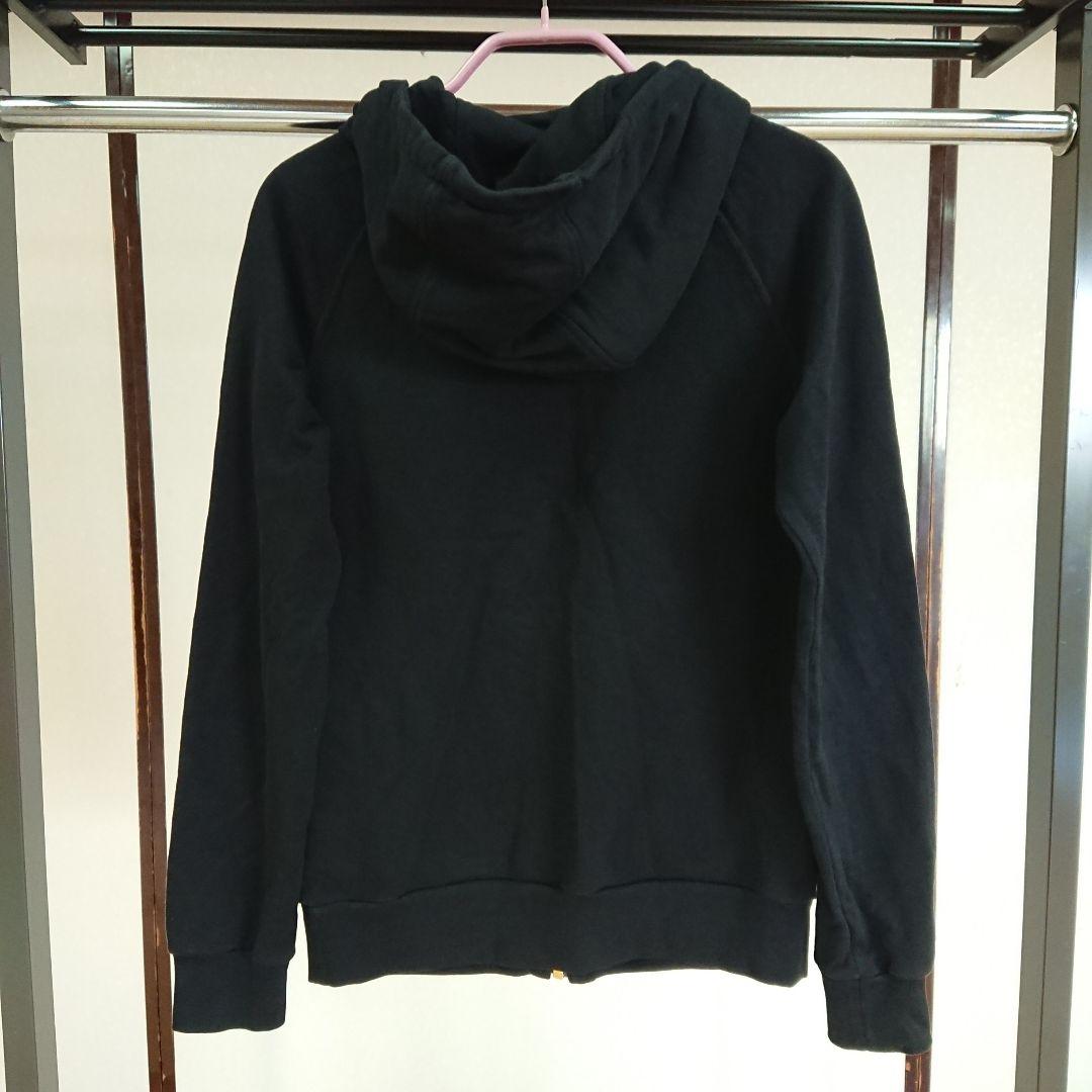 パーカーなんですけど