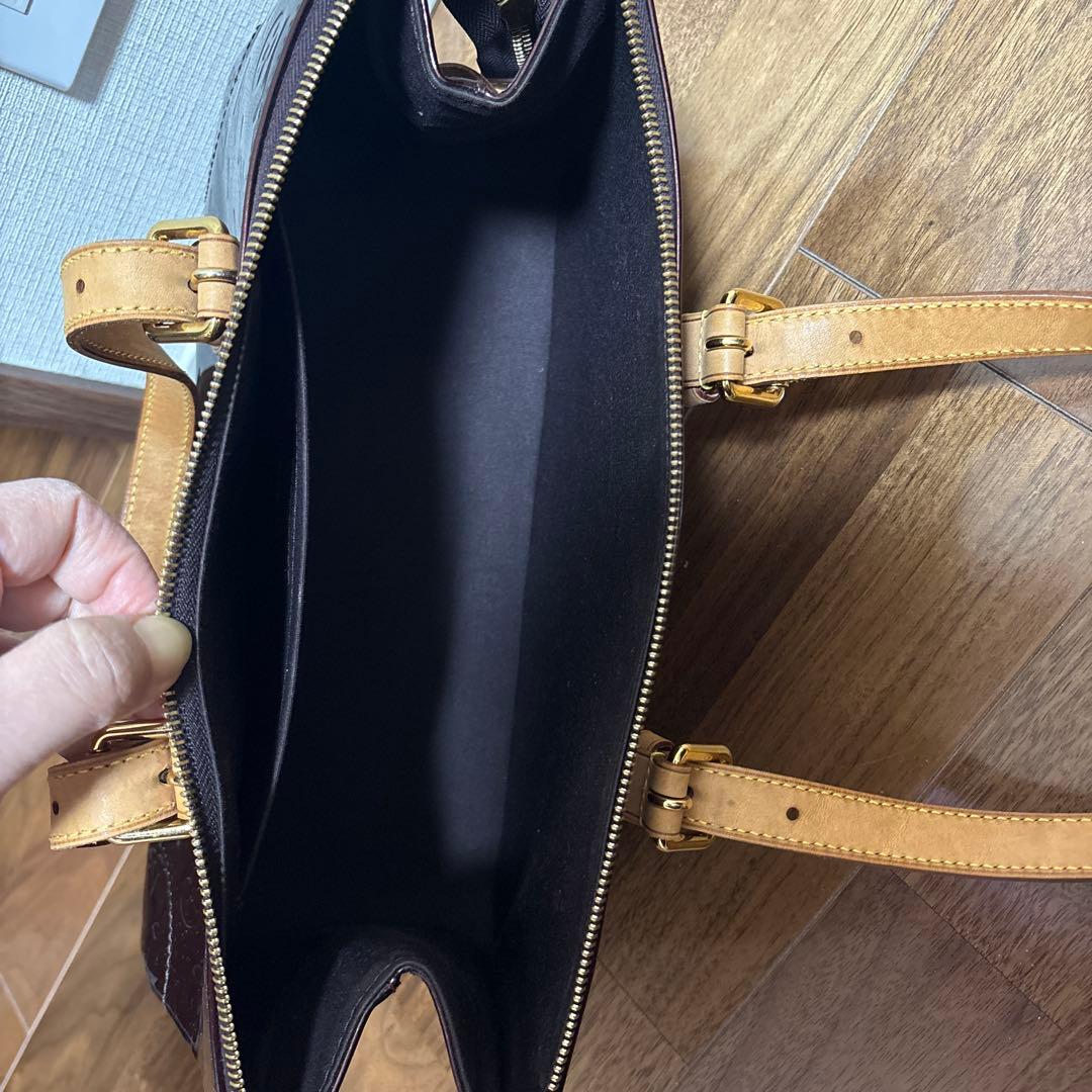 ラ*ん様 LOUIS VUITTON ヴェルニローズウッド・アヴェニュー