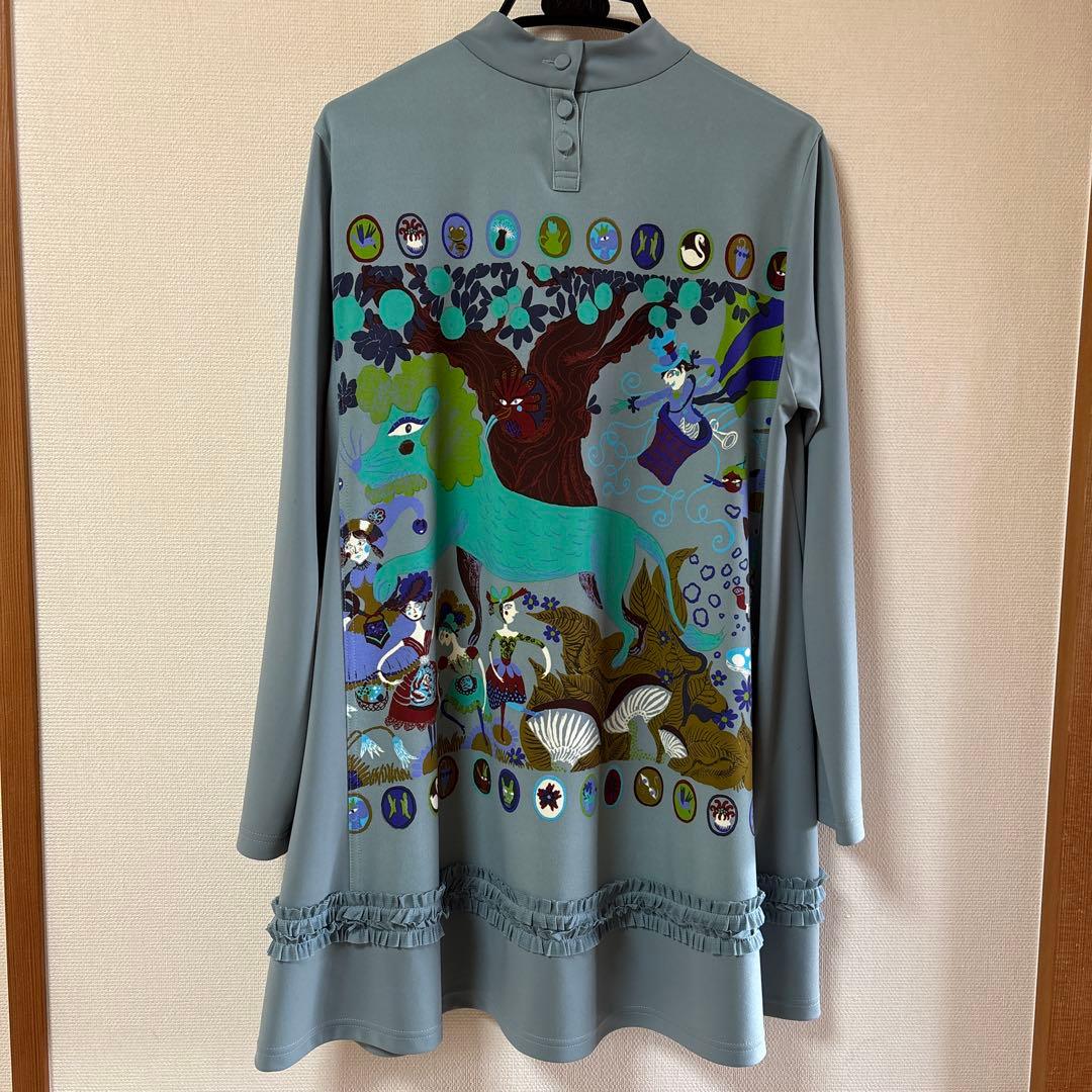 【未使用に近い】✨トクコプルミエヴォル✨ライトブルー地オズの魔法使いチュニック❣️