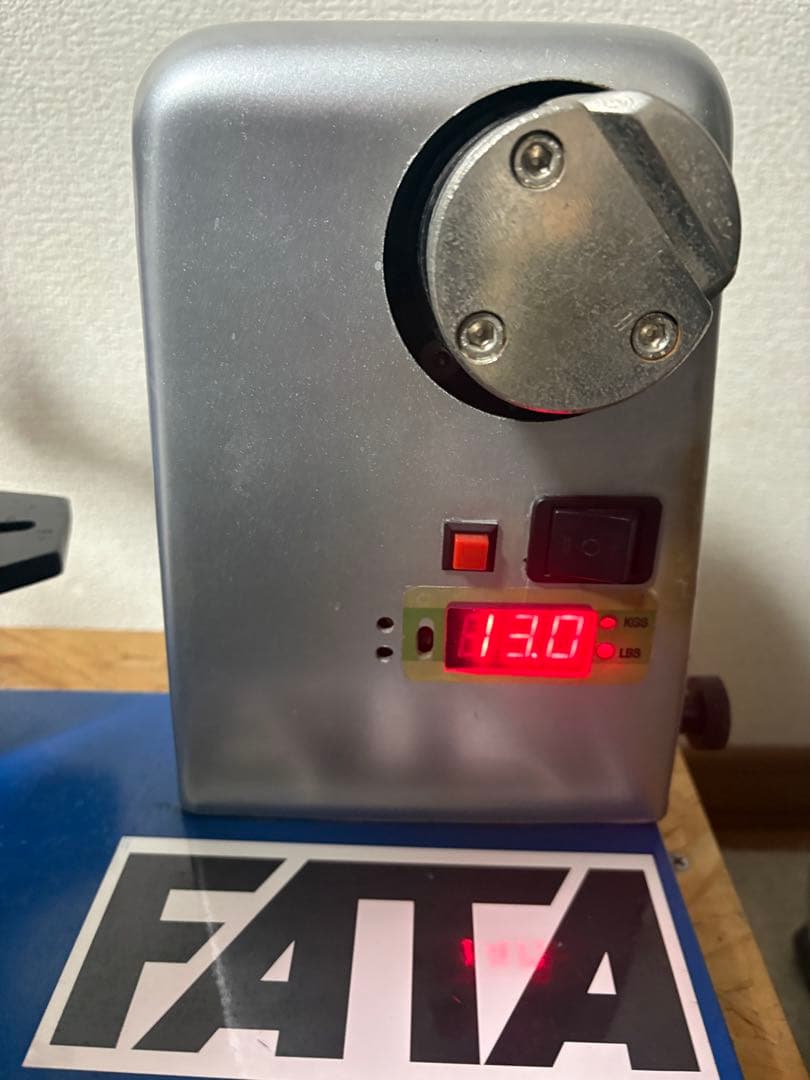 テニス・バドミントン　ストリングマシン　イグナス