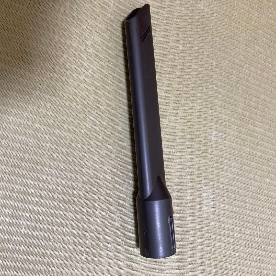 dyson V8 fluffy サイクロン式掃除機 本体と付属品 動作確認済