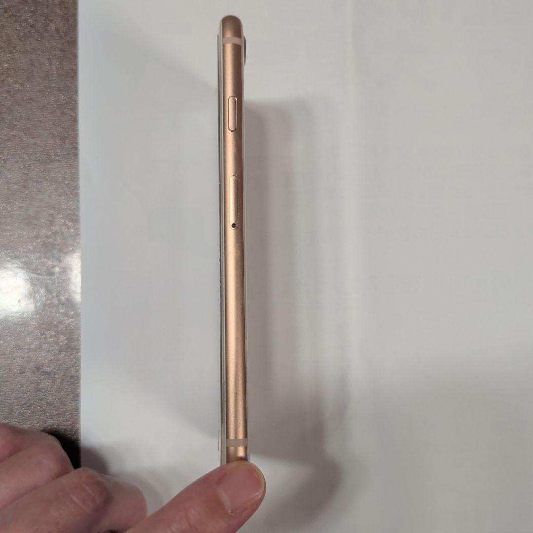 携帯電話本体 iPhon8