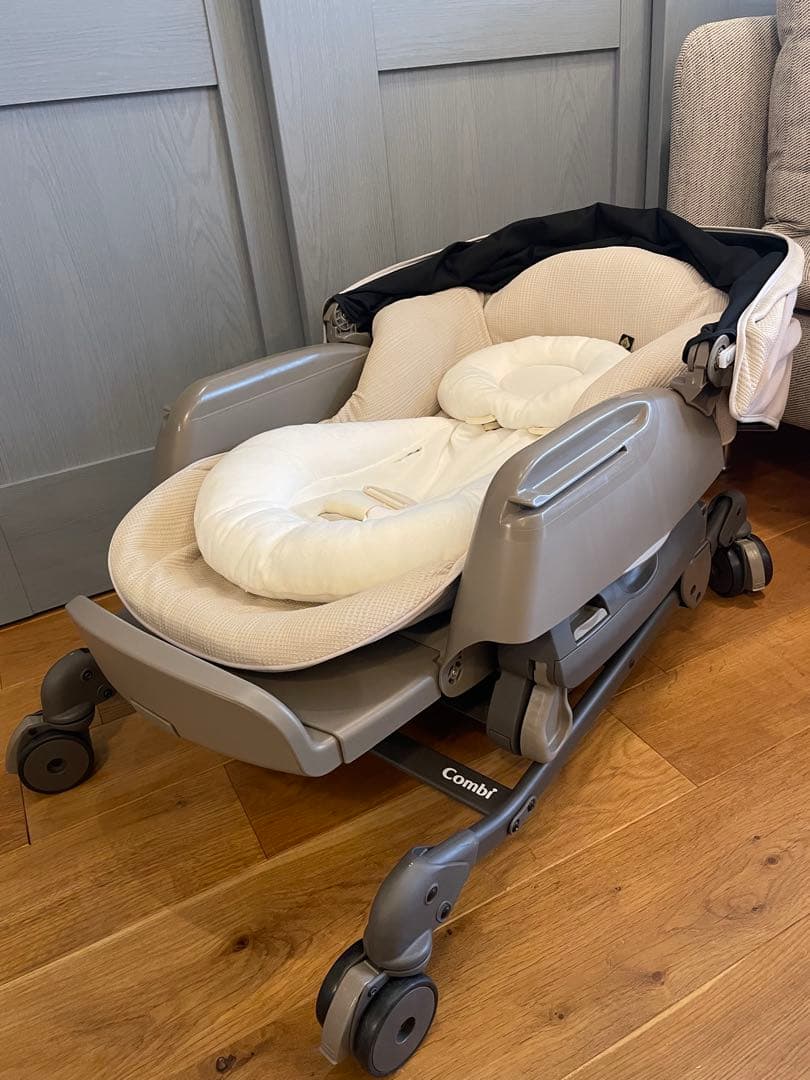 コンビ ネムリラ AUTO SWING BEDi Long