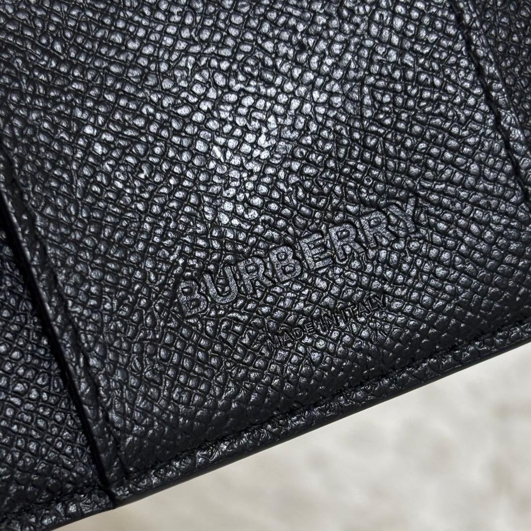 【極美品】 バーバリー キーケース TBロゴ サフィアーノレザー 6連 ブラック