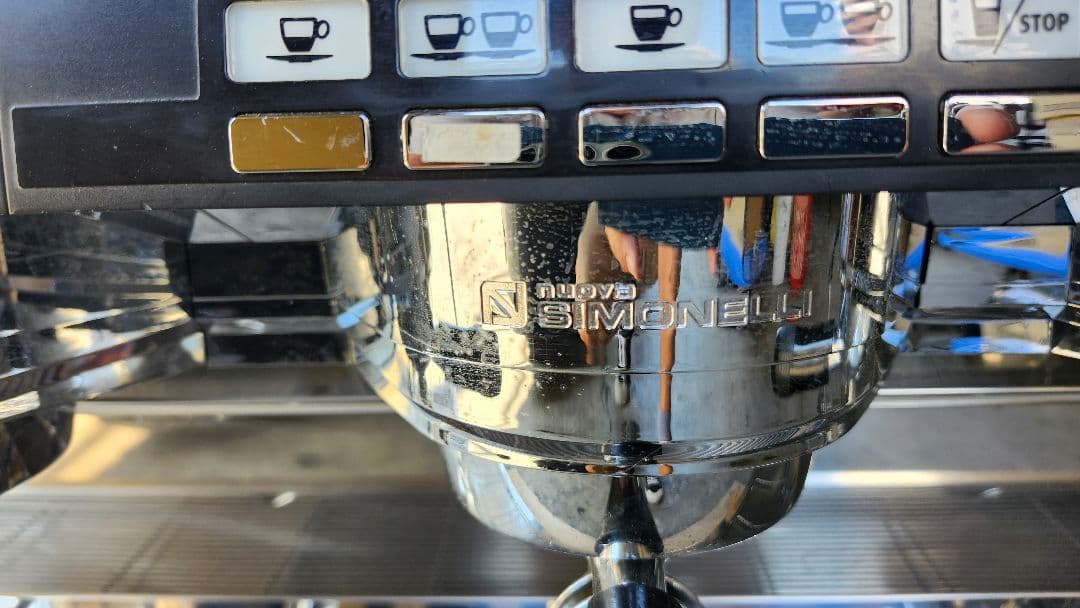 nuova SIMONELLI AURELIA II エスプレッソマシン