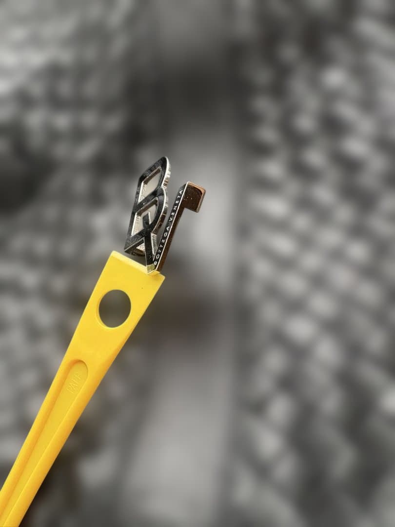 ボッテガ　ブラック ショルダーバッグ 編み込みデザイン