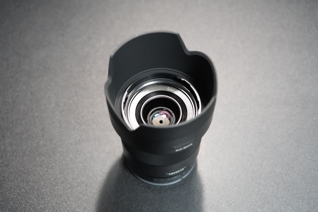 【美品】 Sonnar T* 24mm F1.8 ZA ＋ LHP-1