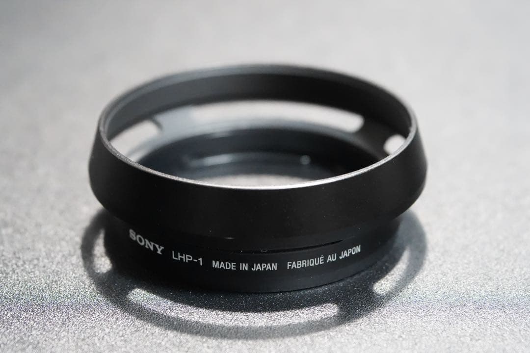 【美品】 Sonnar T* 24mm F1.8 ZA ＋ LHP-1