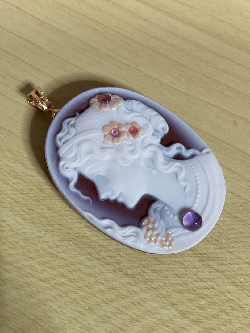 K18金天然石レッド瑪瑙カメオペンダント　トルマリン& アメジスト付き