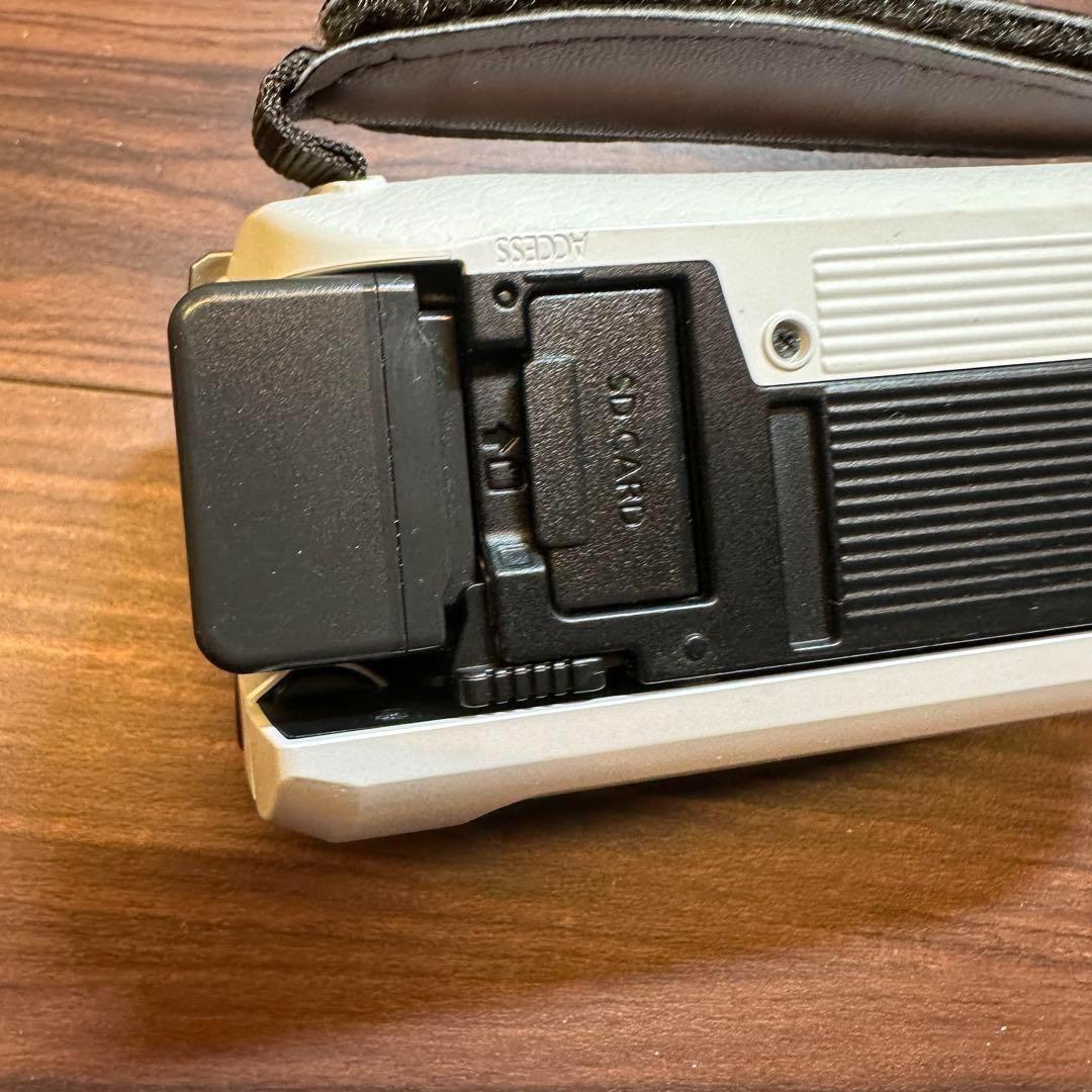 Panasonic HC-W585M ビデオカメラ 2451