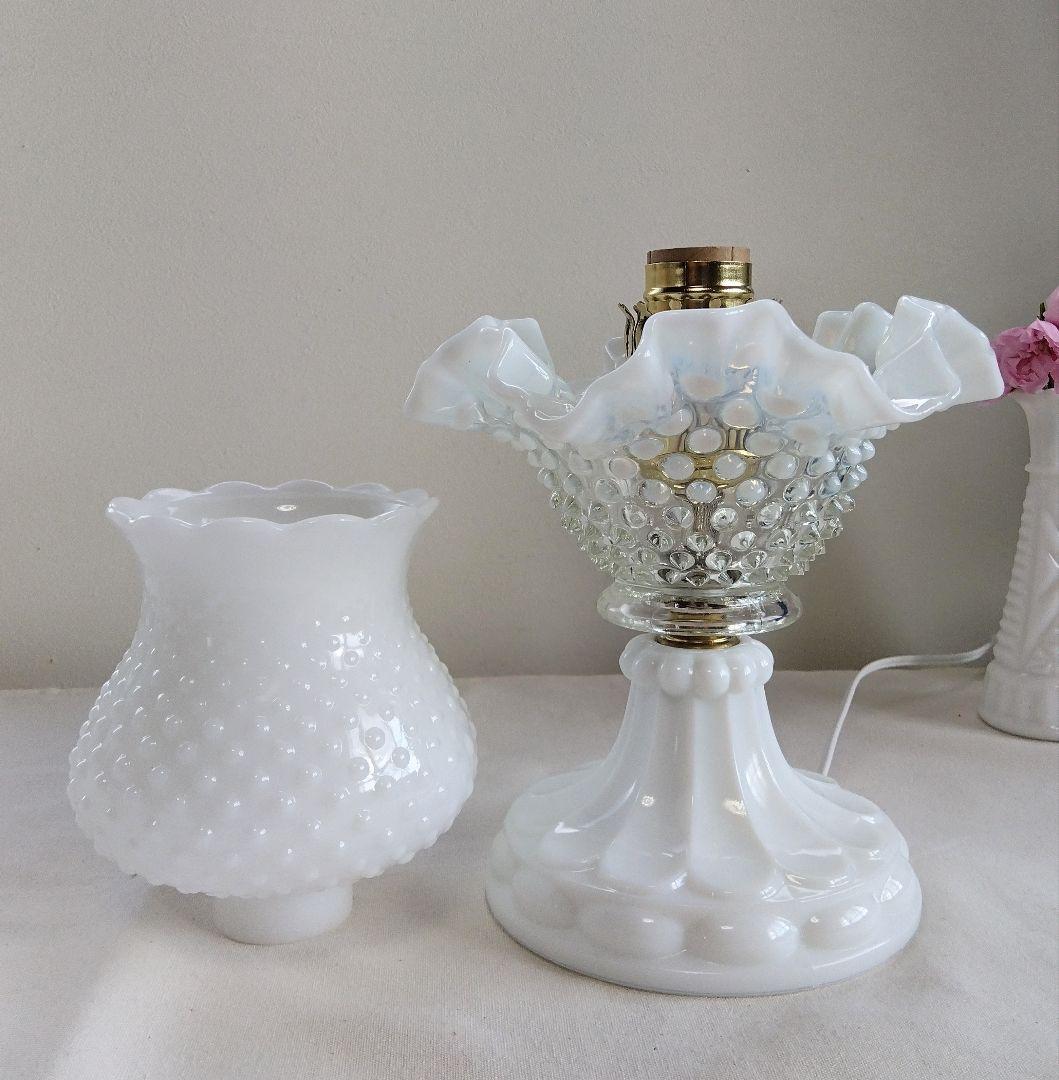 ☆フェントン ミルクガラス テーブルランプ オパールセント