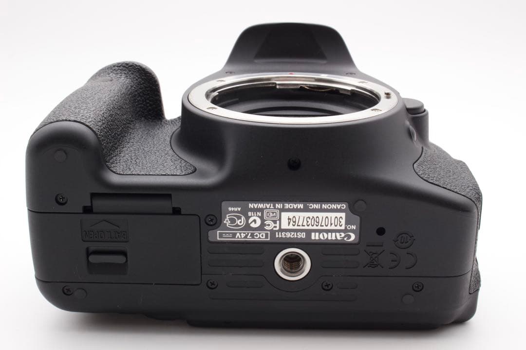 極美品❣️Canon EOS Kiss X5 スマホ転送　レンズキット　自撮り対応