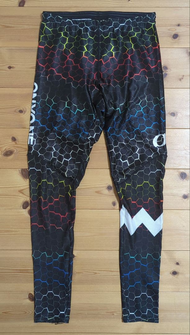 オンヨネ　クロスカントリースキー　ツーピース　キャップ　ヘアバンド　ベスト