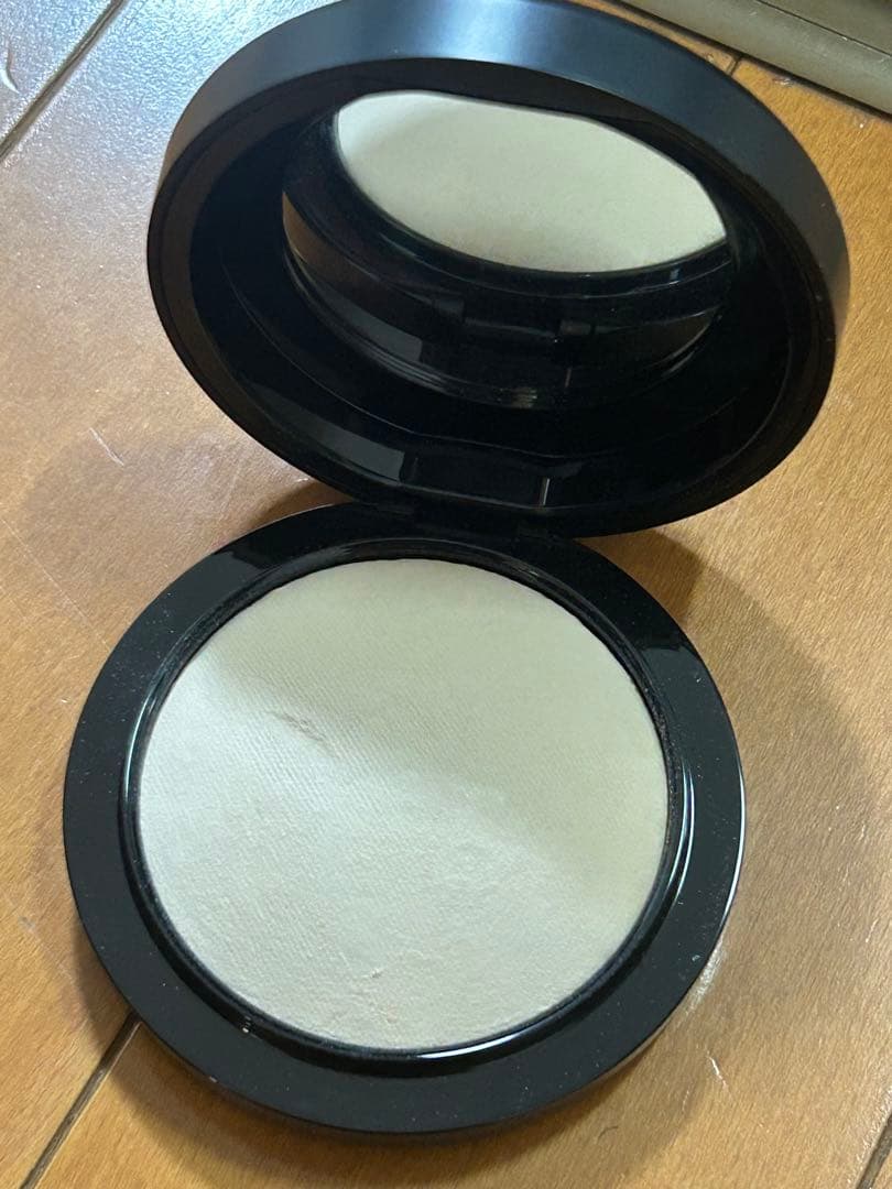 MAC ミネラライズスキンフィニッシュ　ナチュラル　ライト