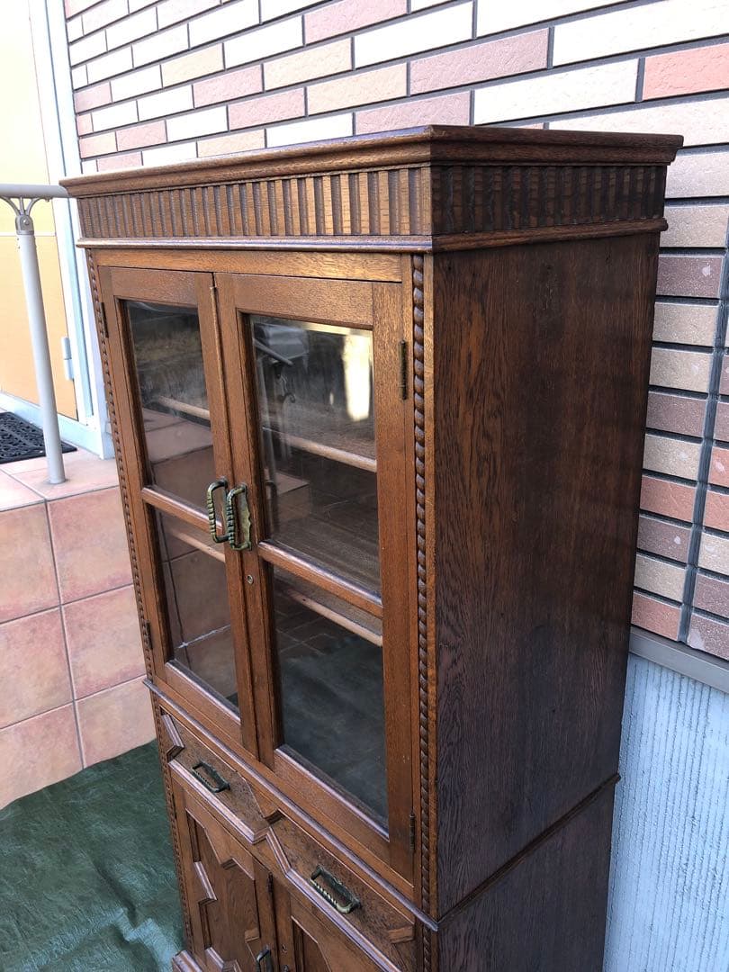 【キャビネット】神戸家具　小ぶりな洋家具　収納棚　和製ヴィンテージ　アンティーク