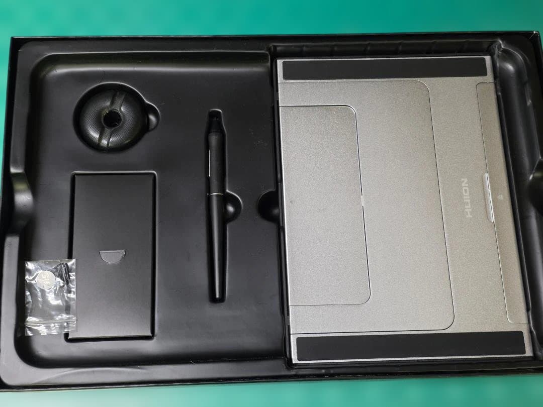 HUION 液晶ペンタブレット KAMVAS 16 GS1561