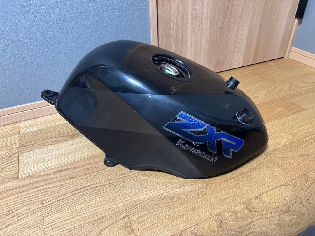 Kawasaki ZXR 燃料タンク 黒