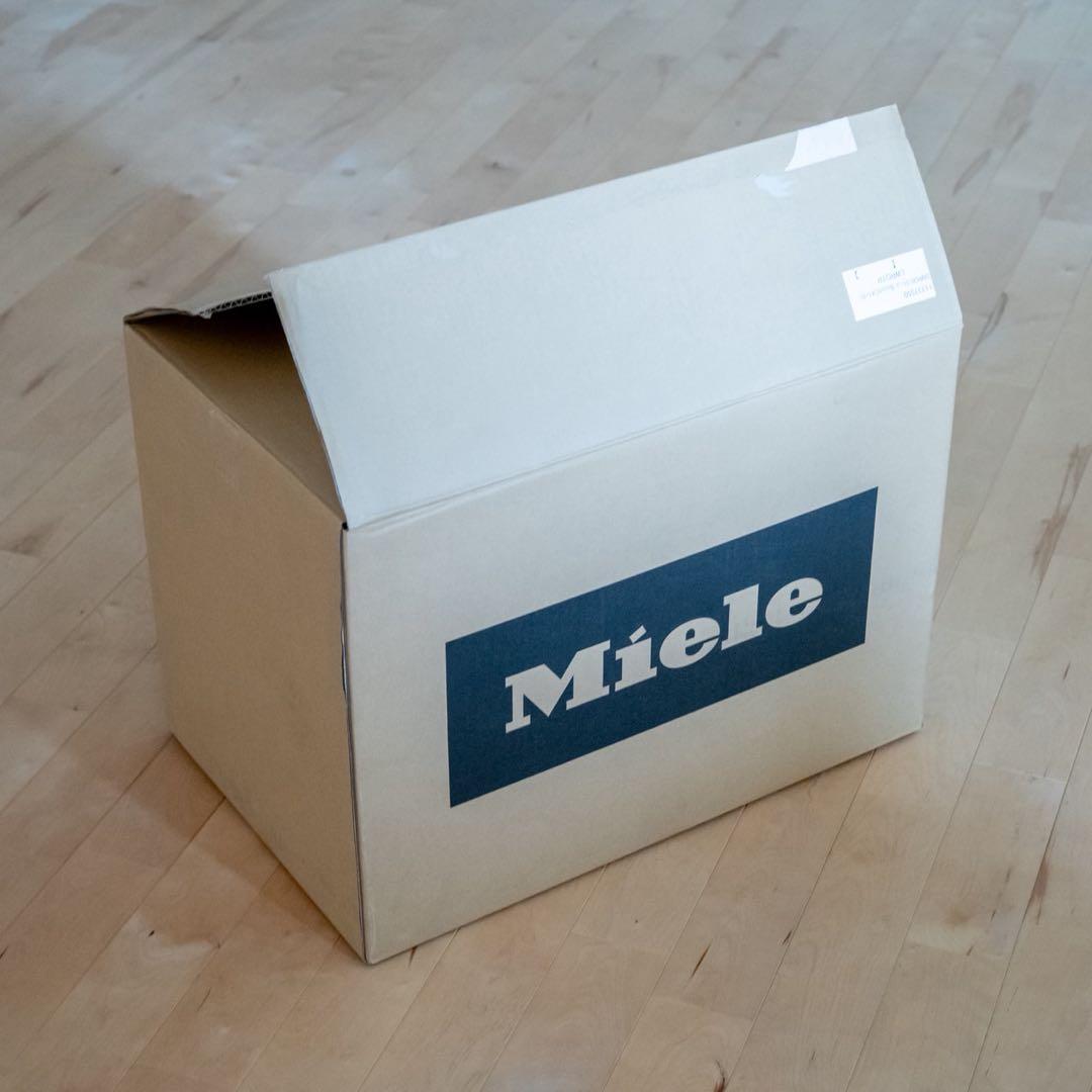 【未使用】ミーレ掃除機　サイクロン式キャニスター Boost CX1