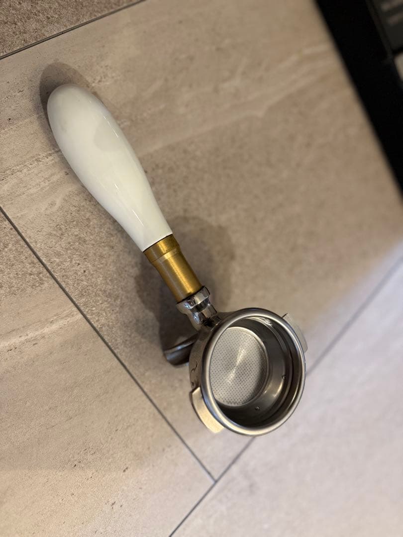 おしゃれでレアなエスプレッソマシン【AnZa Concrete】インテリアにも◎